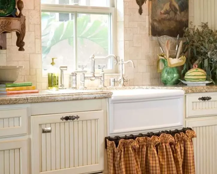 cocina de obra con fregadera imitacion antigua